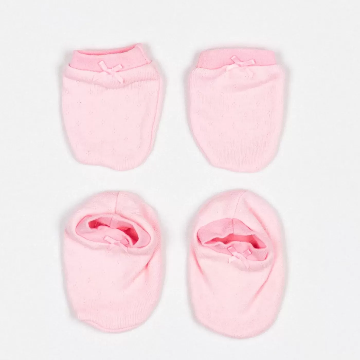 Ollies Place Baby Bootie & Mitten Set< Prem | New Born