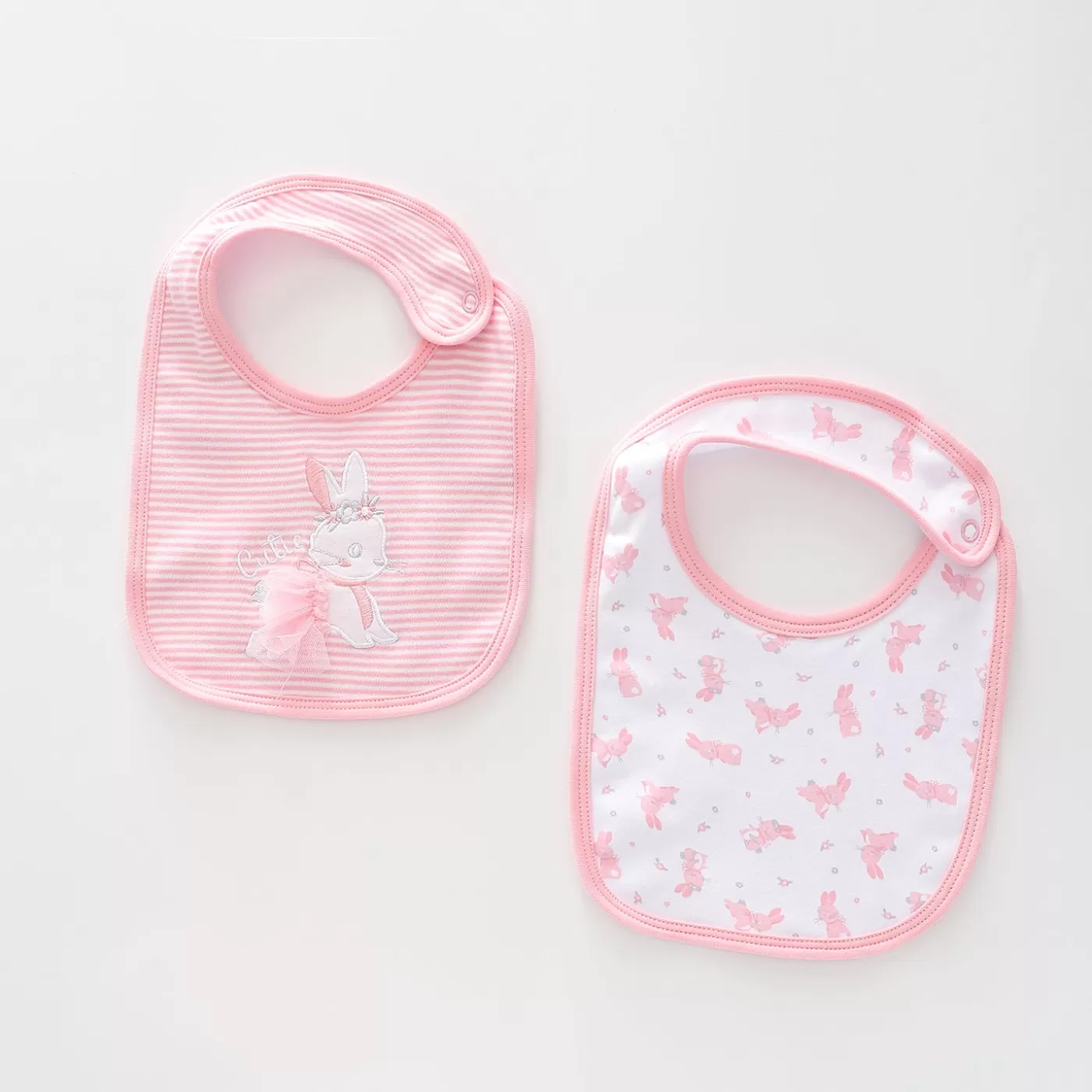 Ollies Place Baby Girls Little Bunny Traditional Bib Set< All Accessories