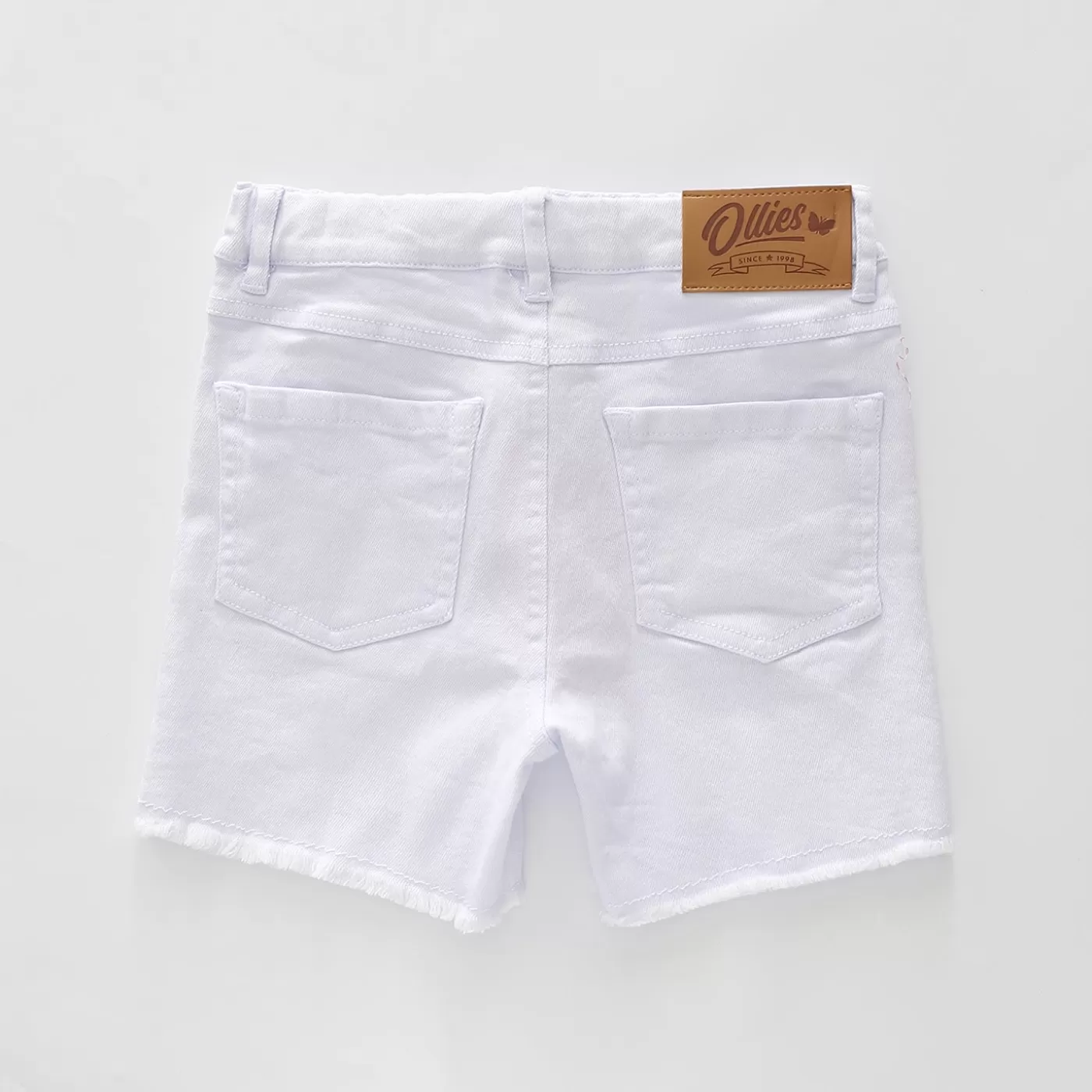 Ollies Place White Denim Shorts< Shorts & Skirts